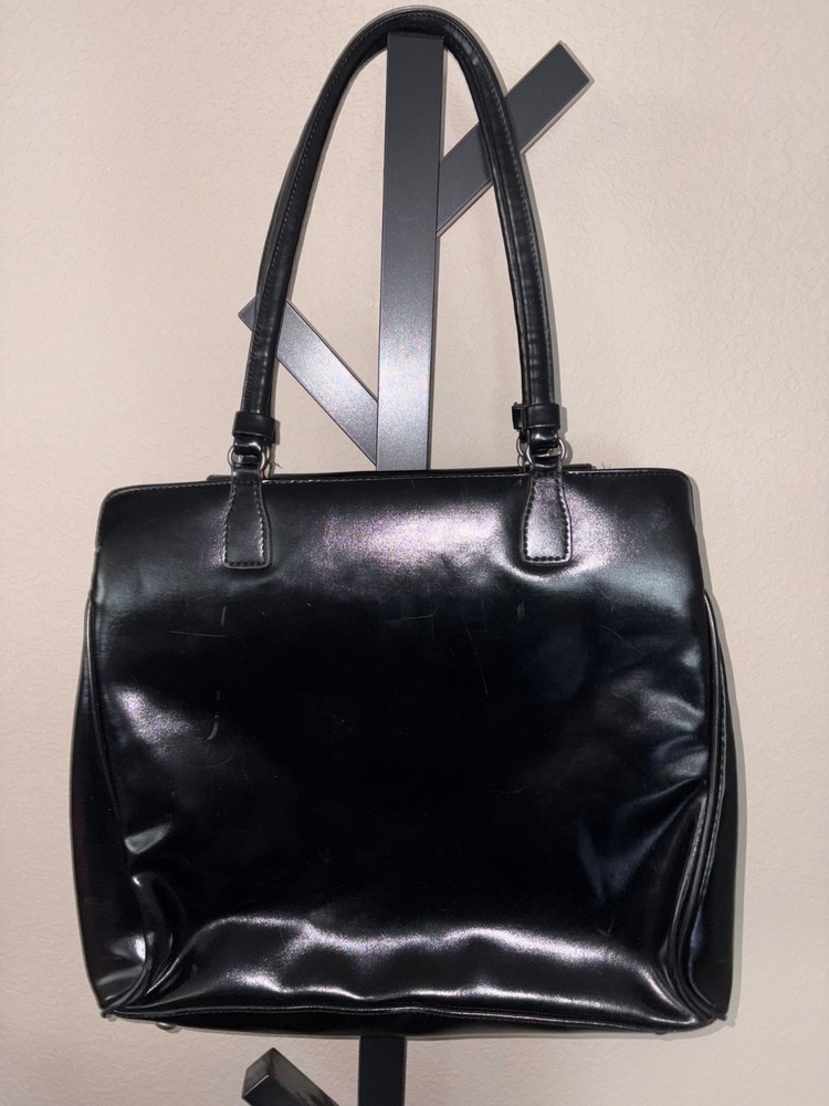 isaac mizrahi black leather purse