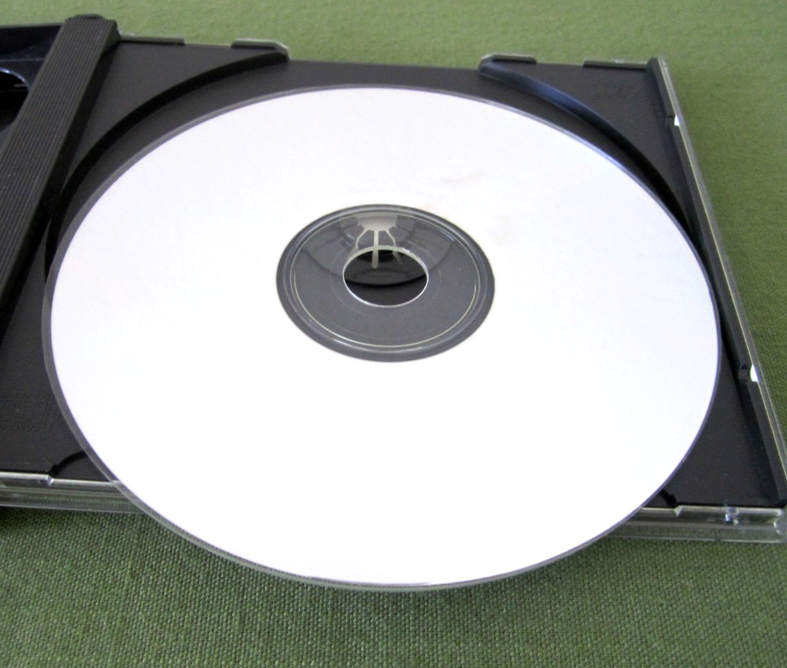 Vintage Microsoft Visual Studio 6.0 Professional Edition (3) CDs, w/ cd key