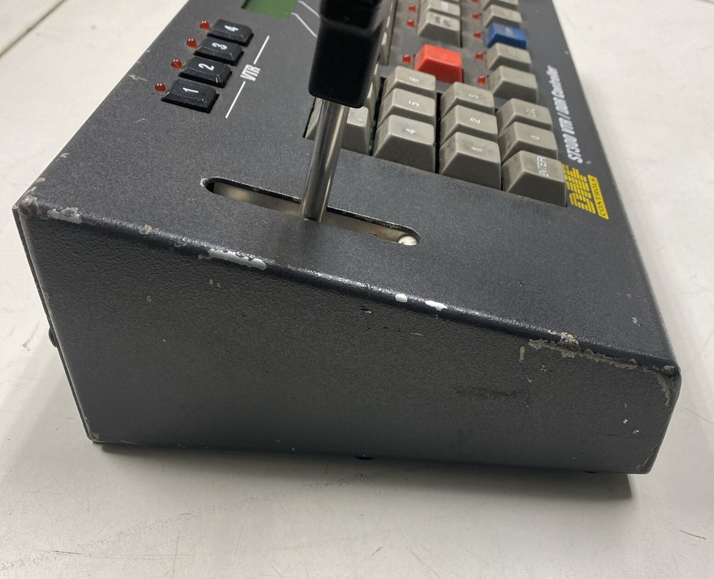 DNF Controls ST300 VTR DDR Slow Motion Controller / No power supply / Untested