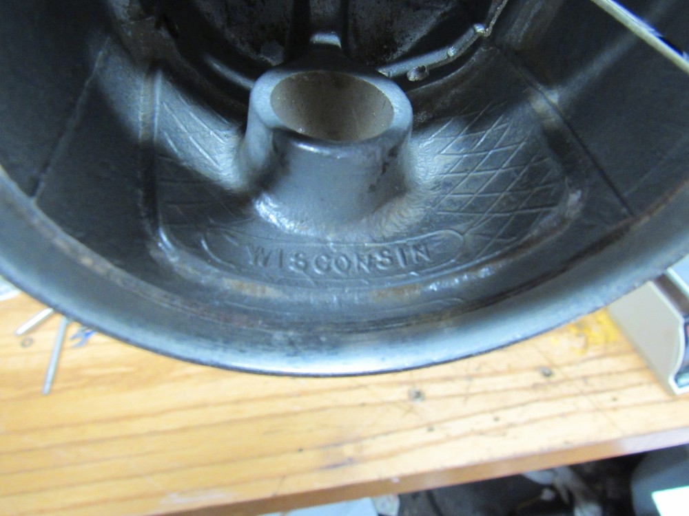 Wisconsin Engine Piston DB209 +.030 Over size New Old stock