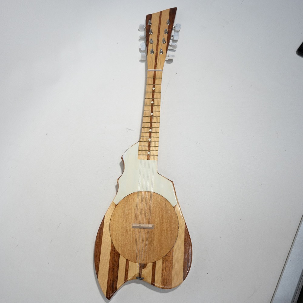 Tahitian Ukulele Banjo 8-String + Bag - Great Condition!