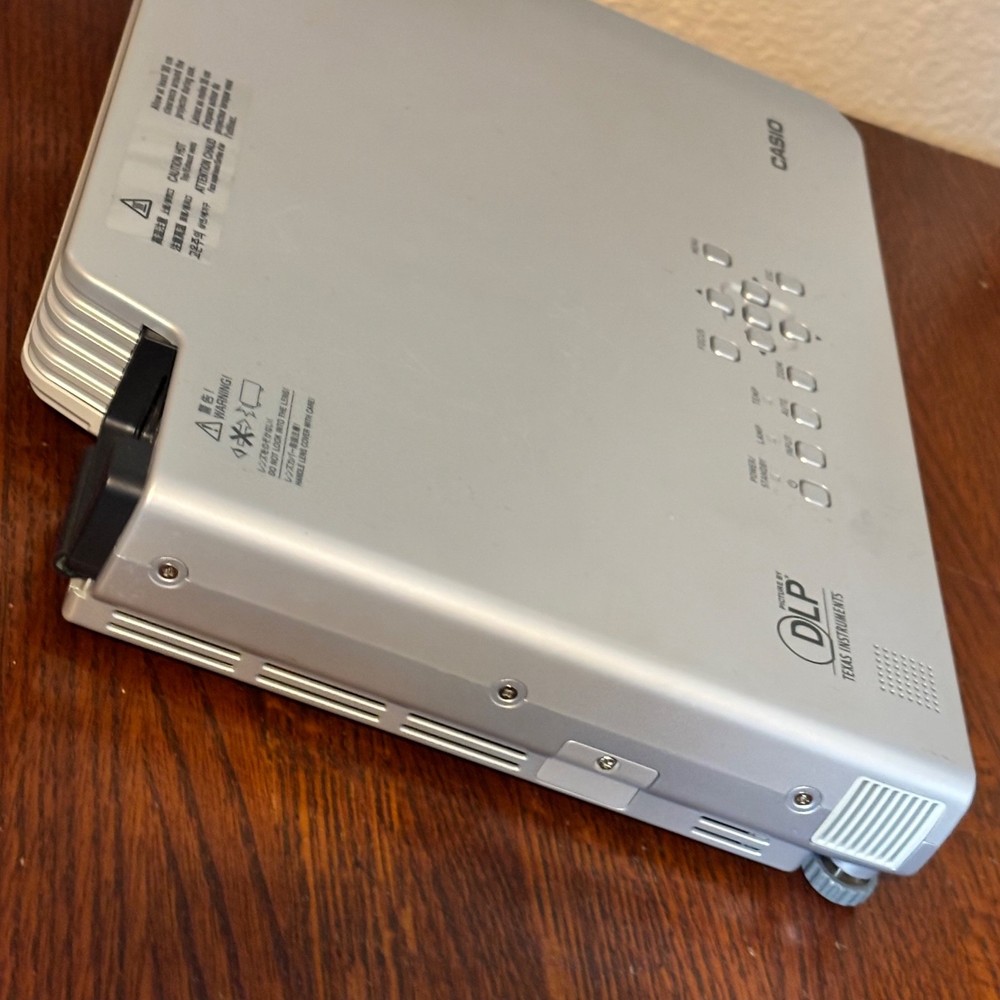 Casio XJ-S33 DLP Data Projector -Not Tested