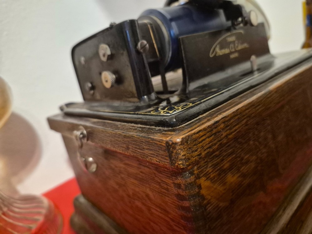 Antique Edison Fireside Phonograph - WORKING With Records BUNDLE.