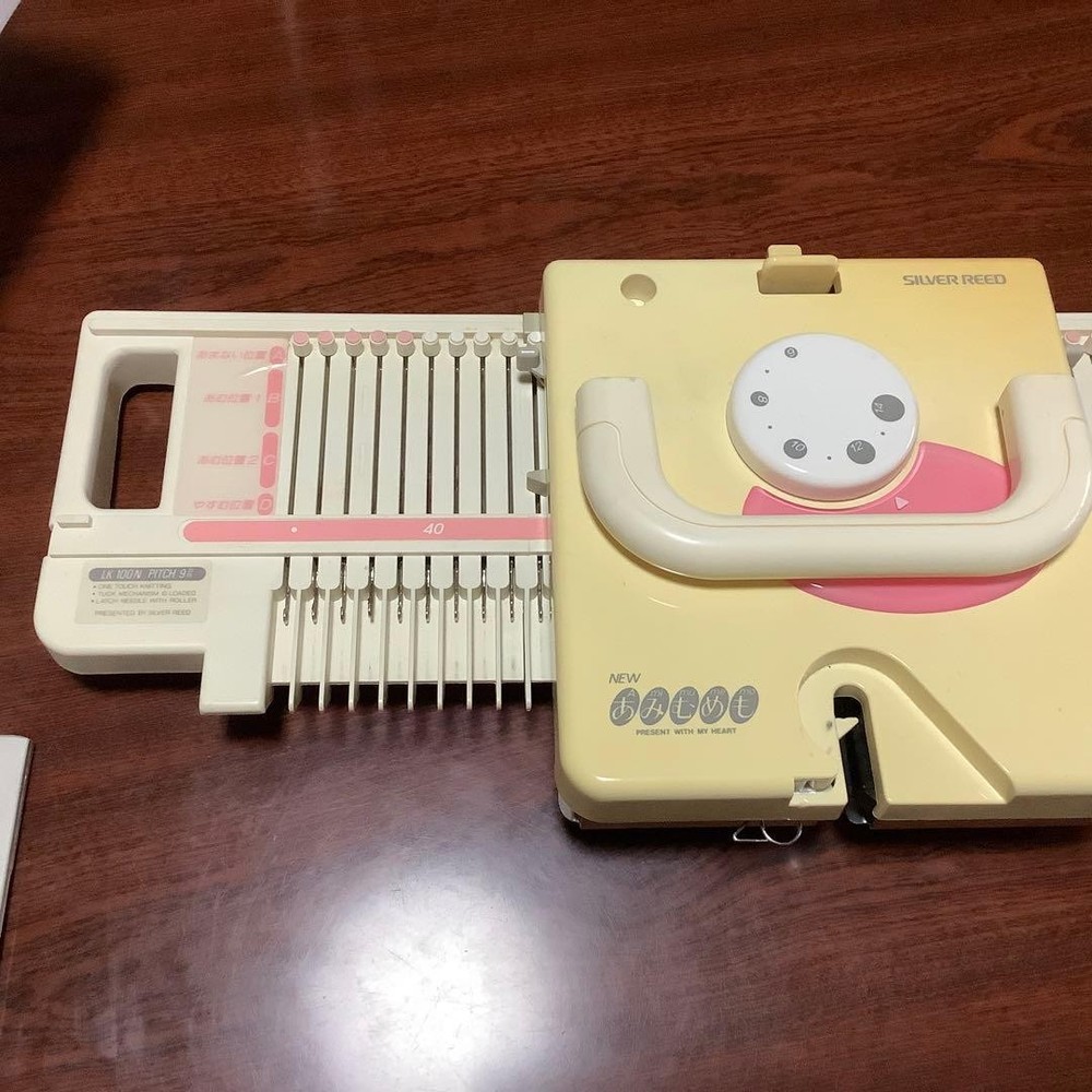Knitting Machine Amimumemo LK100 Silver Reed used