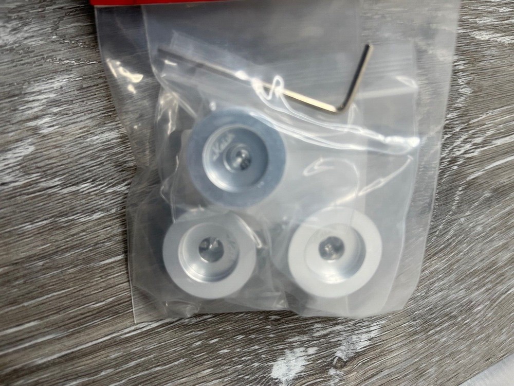 3-Pack KAISH K1828-Silver Aluminum Top Hat Knobs w/ Indicator, Silver