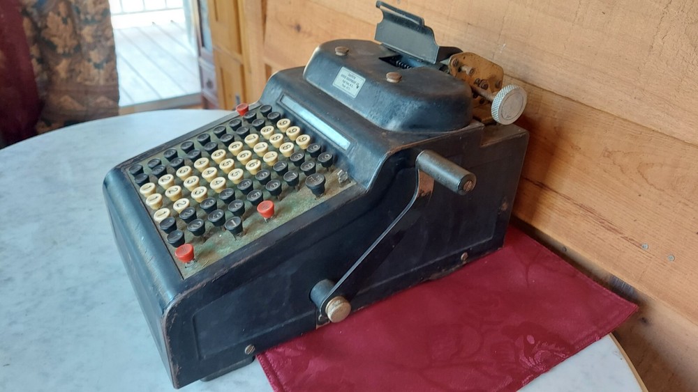 VINTAGE ALLEN CALCULATOR, ADDING MACHINE, UNTESTED MAN CAVE