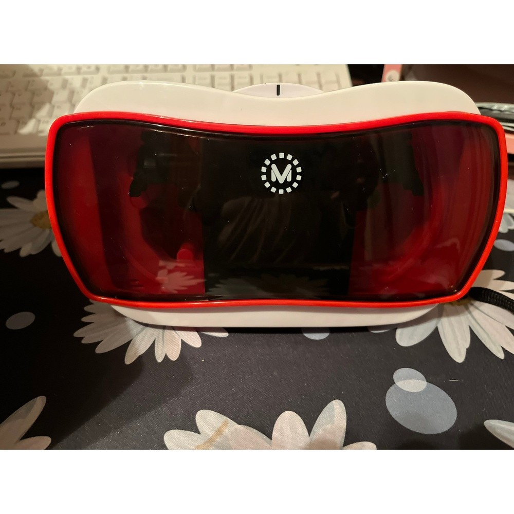 View Master Virtual Reality Starter Pack VR Headset Viewer  Wildlife Experience