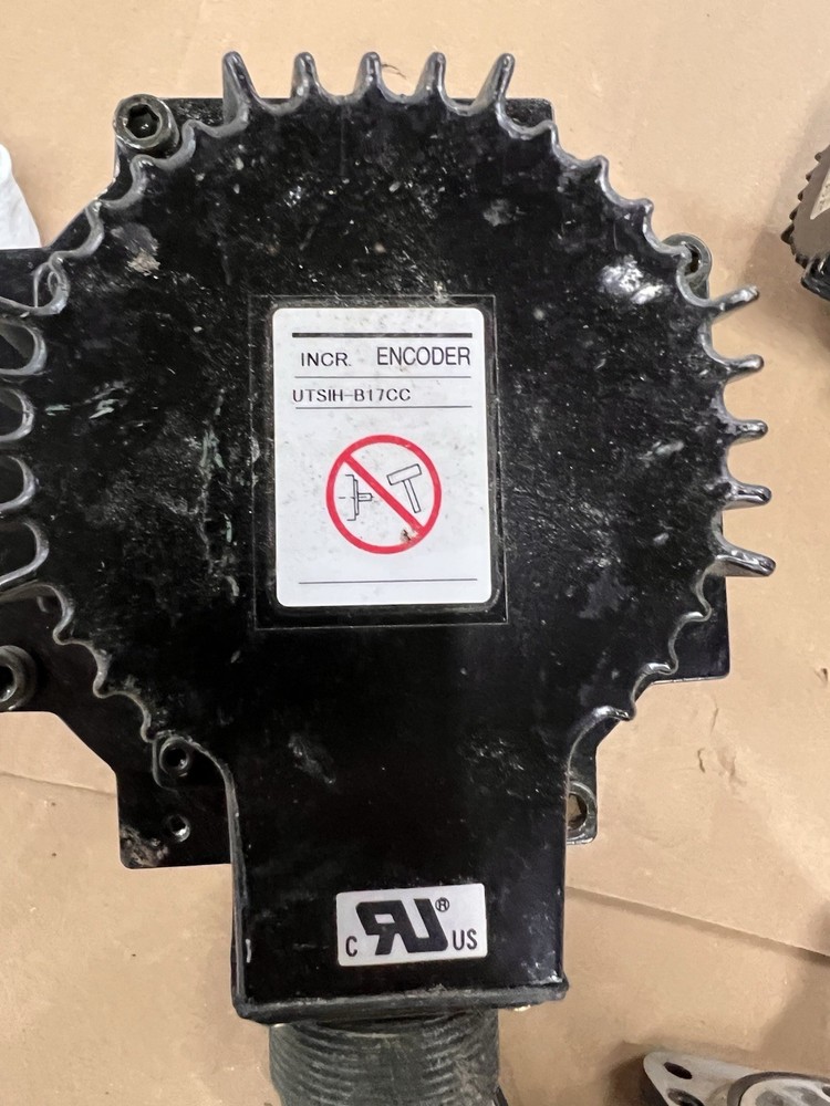 Yaskawa SGMGH-09DCA61 AC Servo Motor