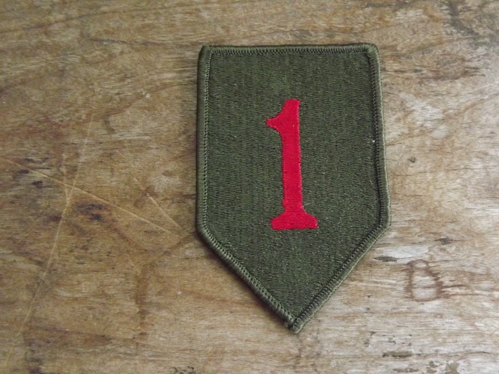 1st Infantry Division Patch, Merrowed Edge - INV# C1018