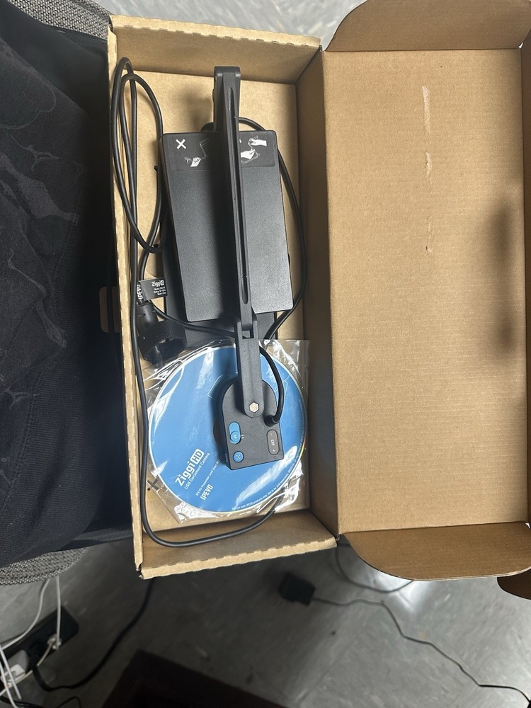 IPEVO Ziggi HD USB Document Camera with Quick Start Guide & Software CD