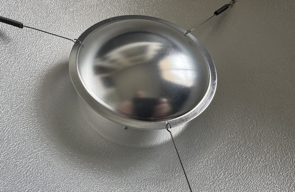 Broncolor 20" Beauty Dish Reflector Silver/ Case/Grid / Diffusion sock