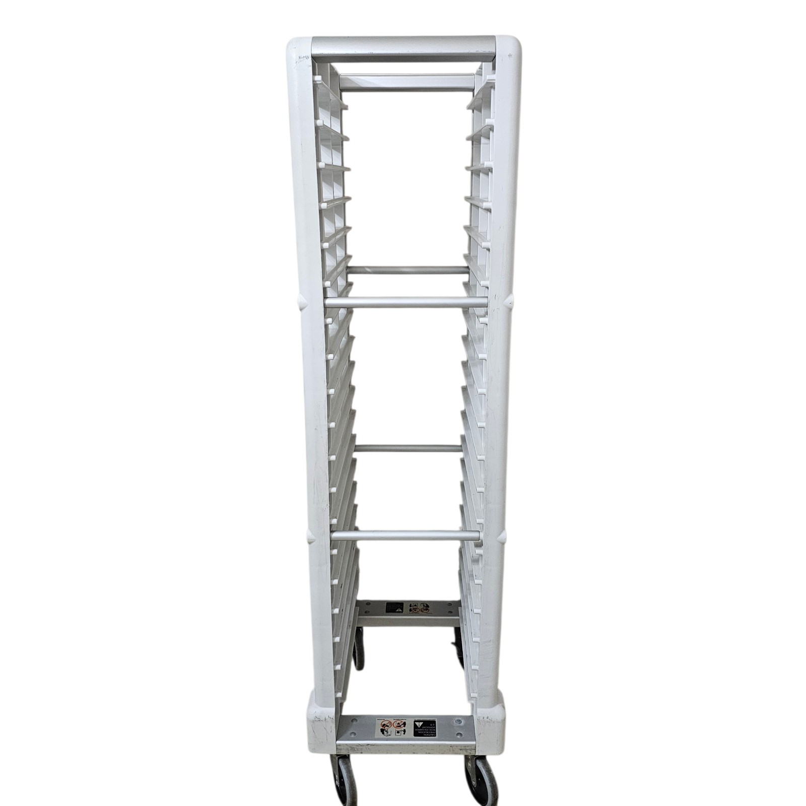 Rubbermaid End Loader Rack for 18 Full Size Food Pans White