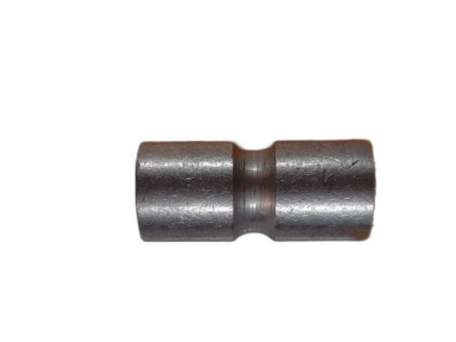John Deere M138947 BUSHING
