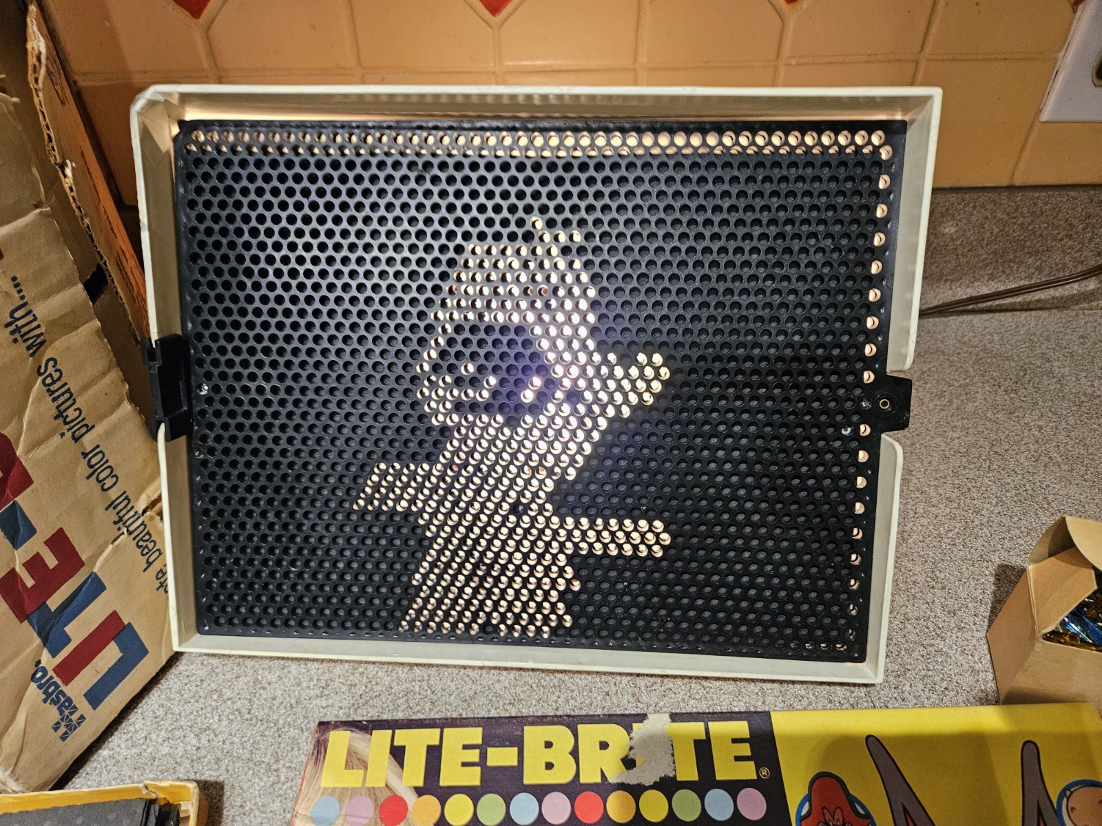 Vintage ORIGINAL 1967 "LITE BRITE" Hasbro Toy Light Bright BUGS/REFILLS/PEGS!!!!