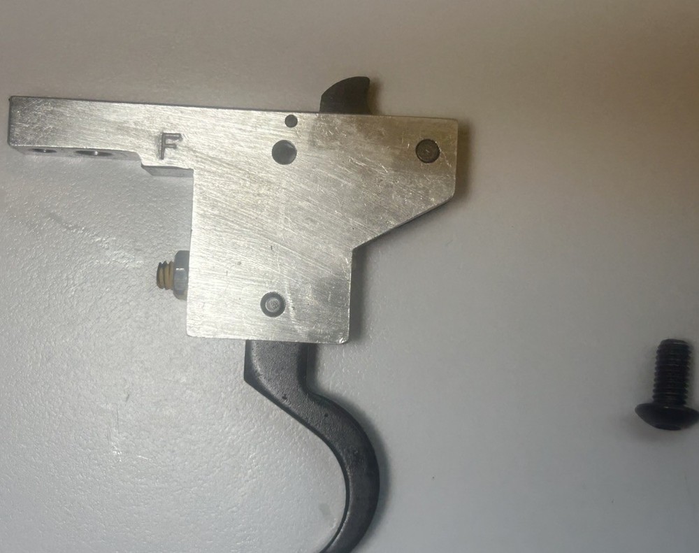 Thompson Center Arms Thunder Hawk Muzzleloader Bold Trigger Assembly W/ Screw