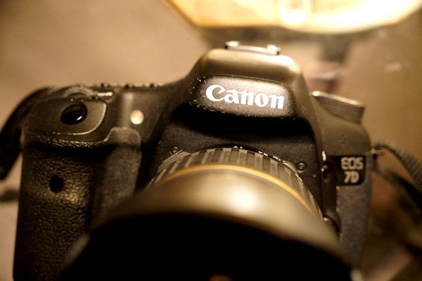CANON 7D WITH ACCESSORIES