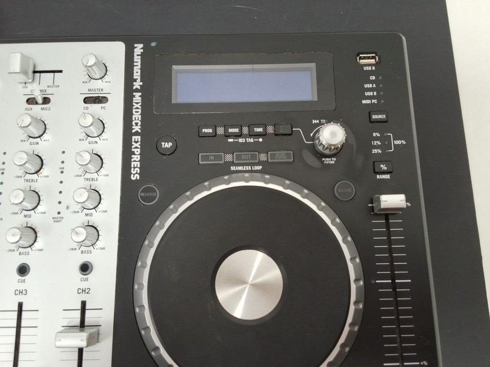 Numark Mixdeck Express - MARCH 2015- USED