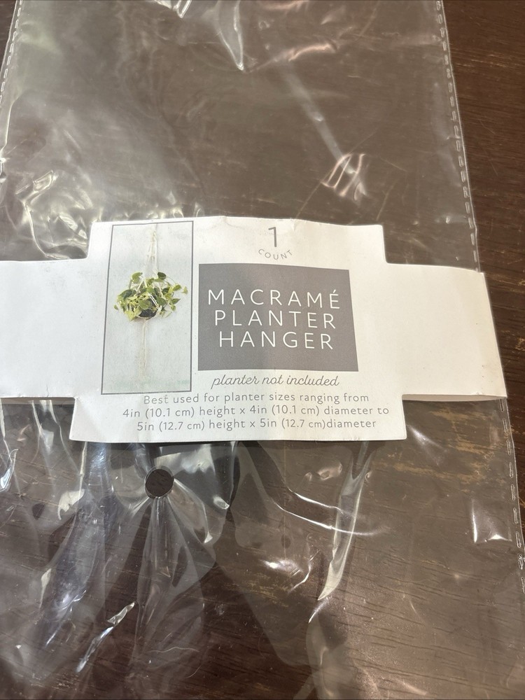 Macramé plant hanger Off white New