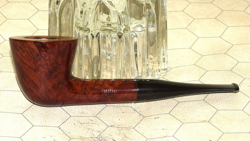 BARI RUBY MADE IN DENMARK 8010 Sitter Tobacco Pipe #E456