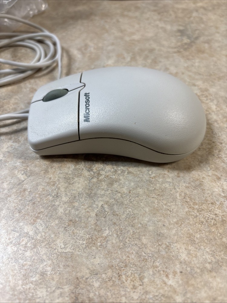 Microsoft IntelliMouse 1.1A PS/2 Optical Mouse 2-Button Scroll Wheel Tested