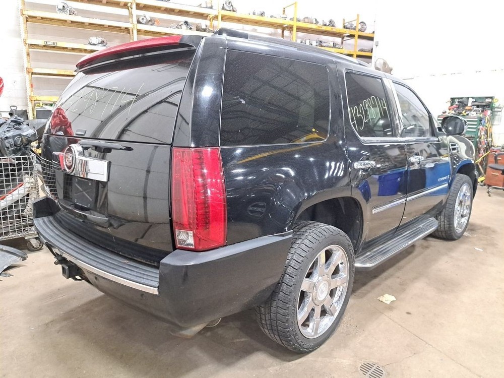 2007 Escalade Amplifier Sku#4268285