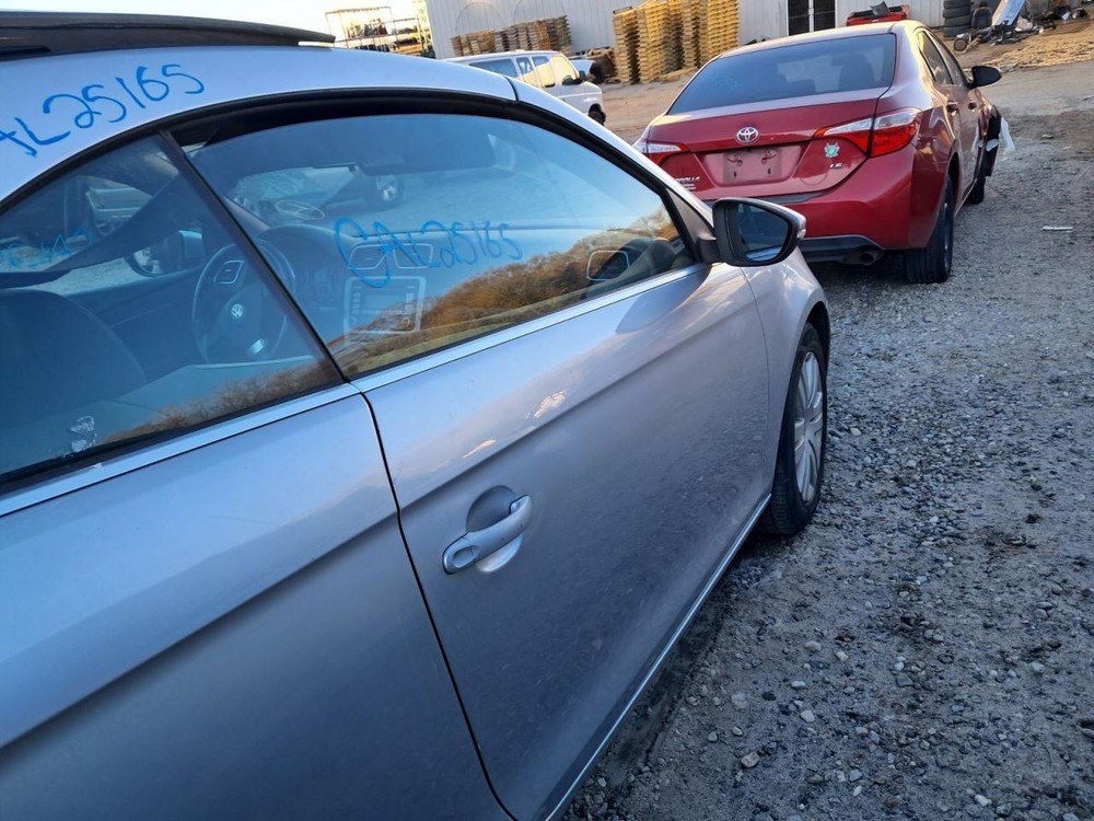 Fuse Box Engine Compartment Fits 07-11 EOS 4901139