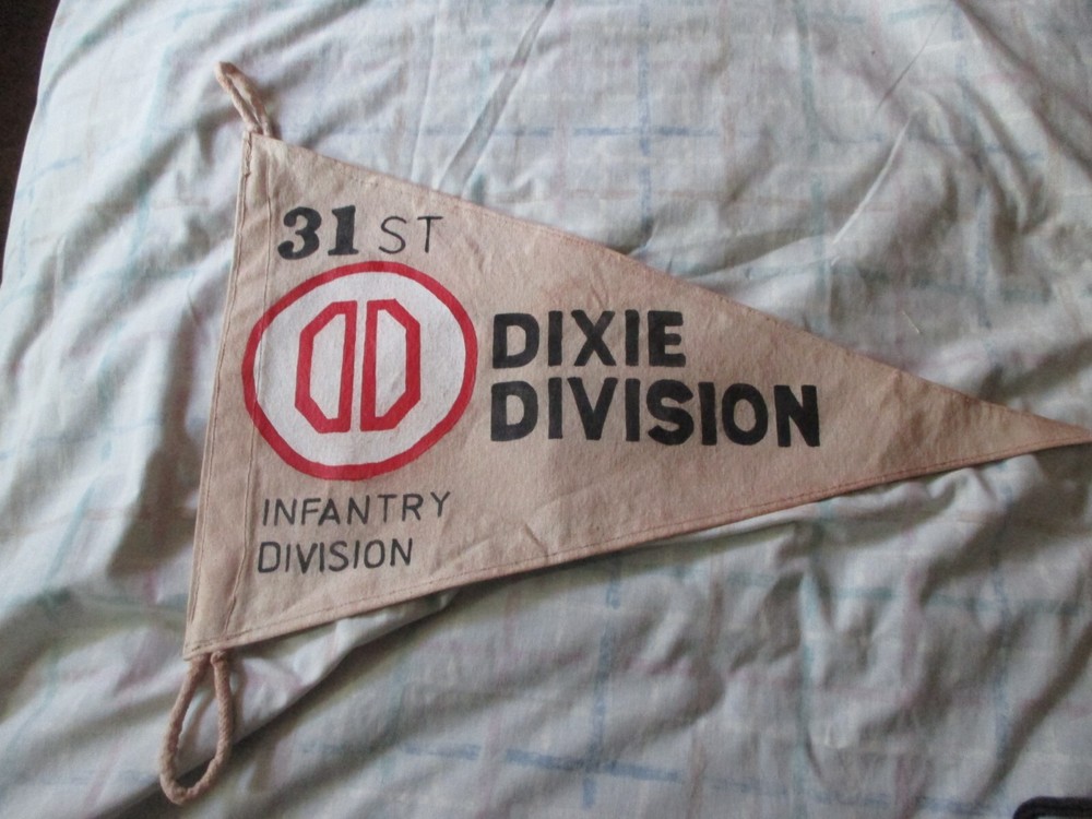 WWII USA 31 ST DIXIE INFANTRY DIVISION  PENNET FLAG