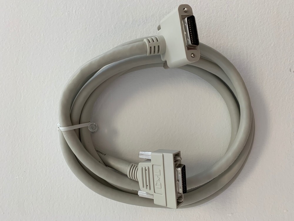 Camera Link Cable, 26 pin, MDR Straight-MDR Right Angle Down, 5m