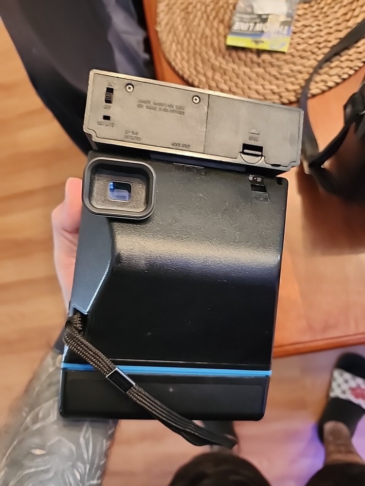 Kodak Instant Camera & ITT MagicFlash With Case