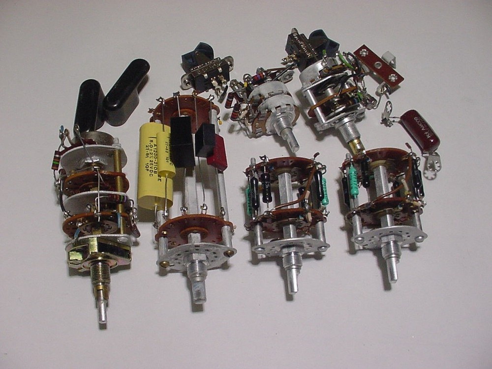 HEATHKIT IG-5218 FUNCTION AUDIO GENERATOR MISC 12-PARTS COMPONENTS LOT ***