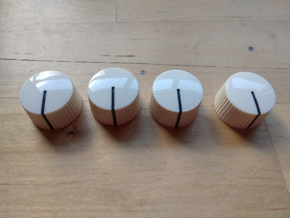 Vintage Style Cupcake Volume/Tone Replica Knobs for Guitar or Amp 4 (four) Cream