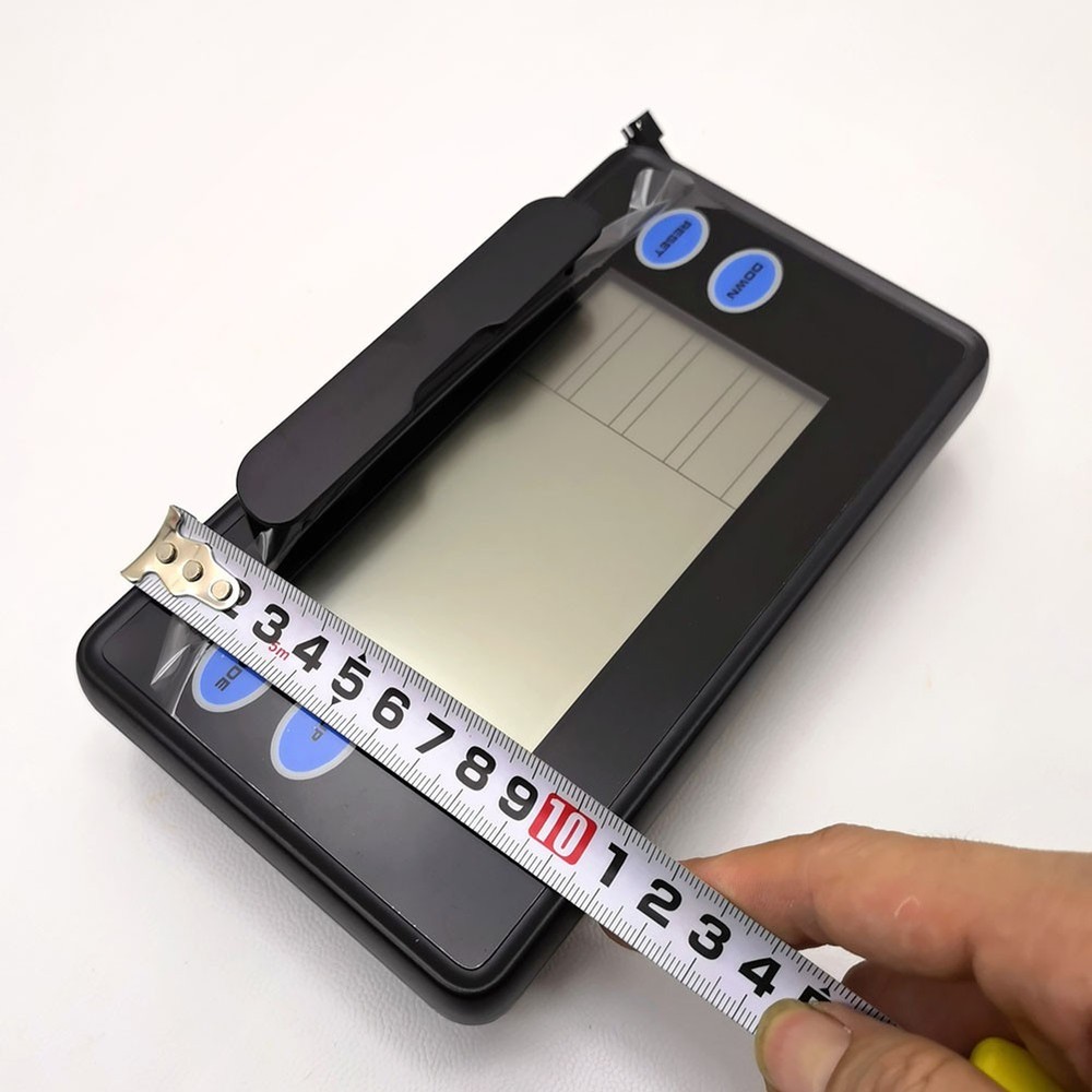 Efficiently Track Calories with this Rowing Machine Speedometer Display
