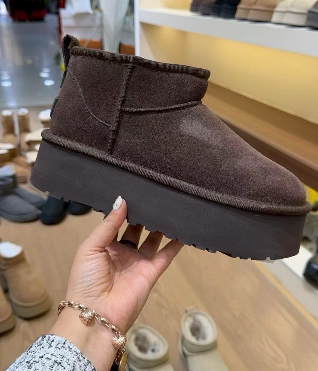 UGG Classic Ultra Mini Platform Boots Burnt Cedar Women's New