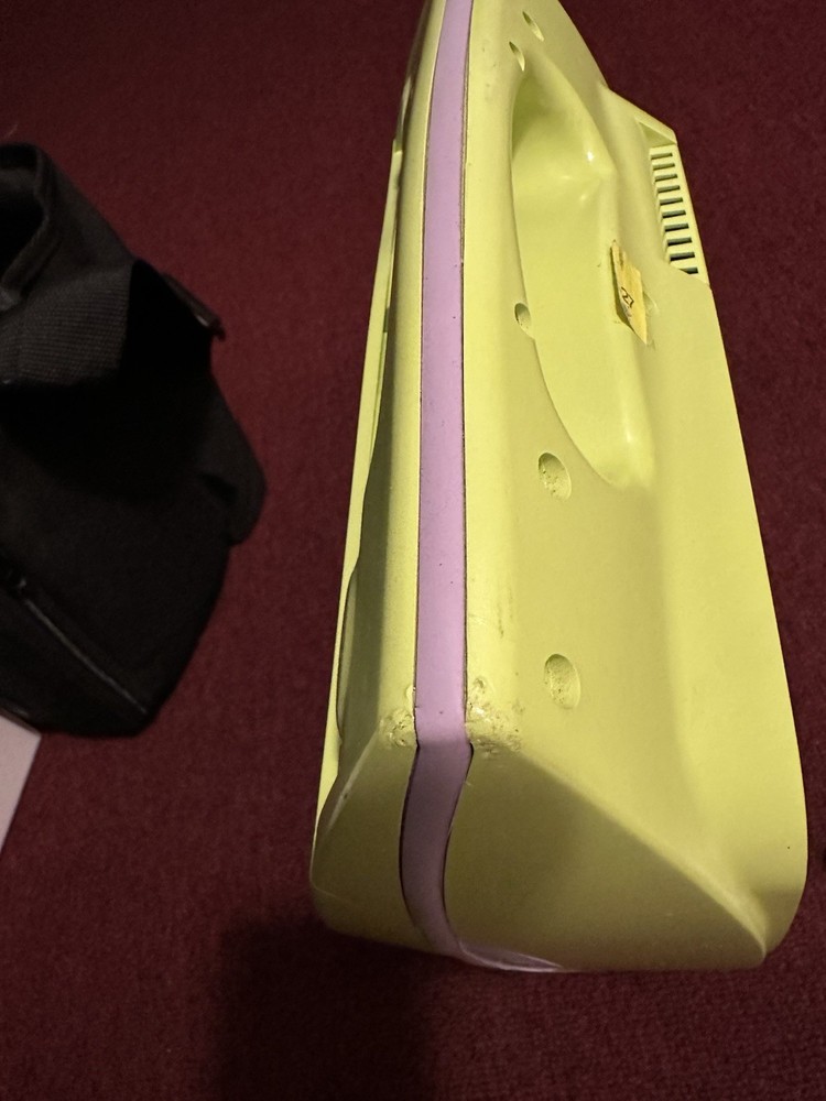 Zoll AED Plus Defibrillator with Pad , Carry Case & Extras(Read Description)
