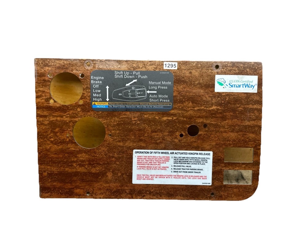 ✅ 2008-2019 Freightliner Cascadia Wood Grain Dash Panel OEM ✅