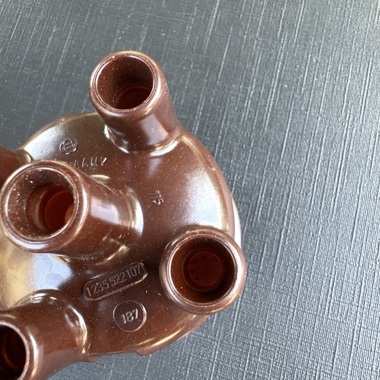 Vintage NOS Bosch 1235522107 187 Distributor Cap BMW Volvo MADE IN GERMANY