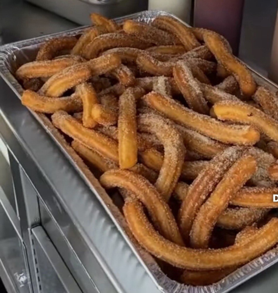 Churro Maker Medium, Churrera Con 2 Conrtadores Diferentes.