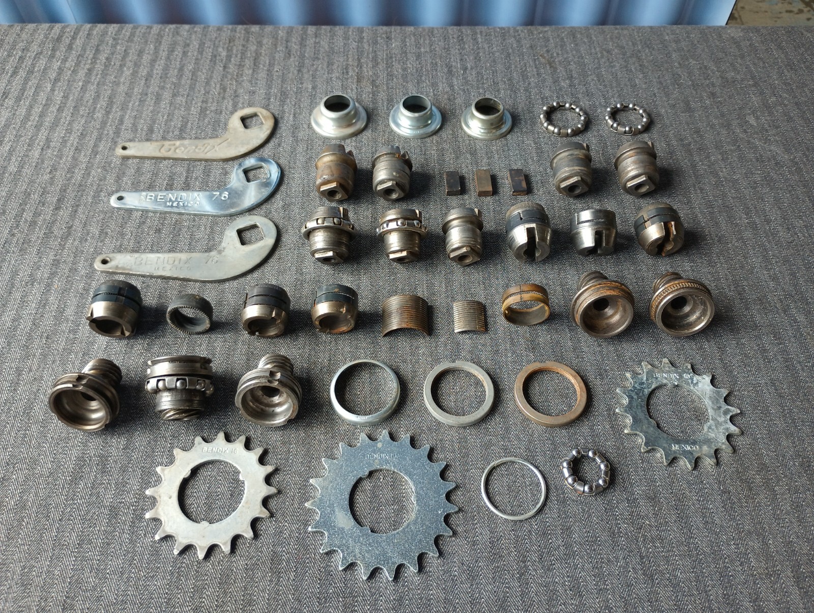 NOS Parts Group BENDIX Original - Red Band - RB2 - 70 - 76 Coaster Brake Models!