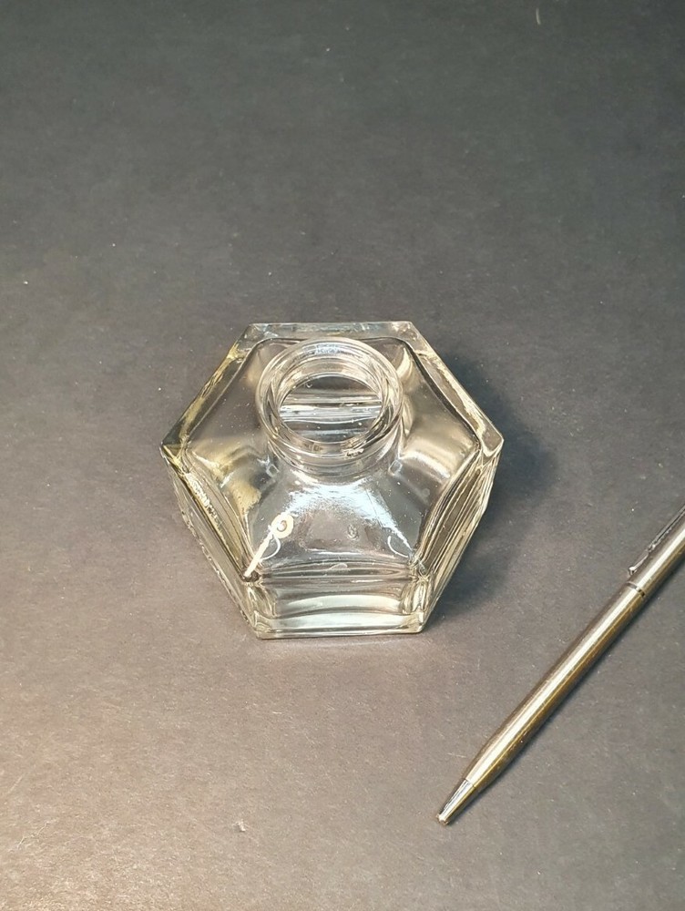 Hexagonal Clear Glass Vial Without Cap