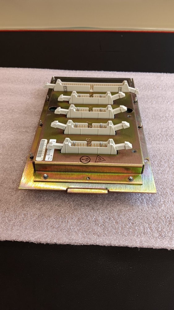 DEC/Emulex QD35 DISTRIBUTION PANEL QD3510208-02 Rev B