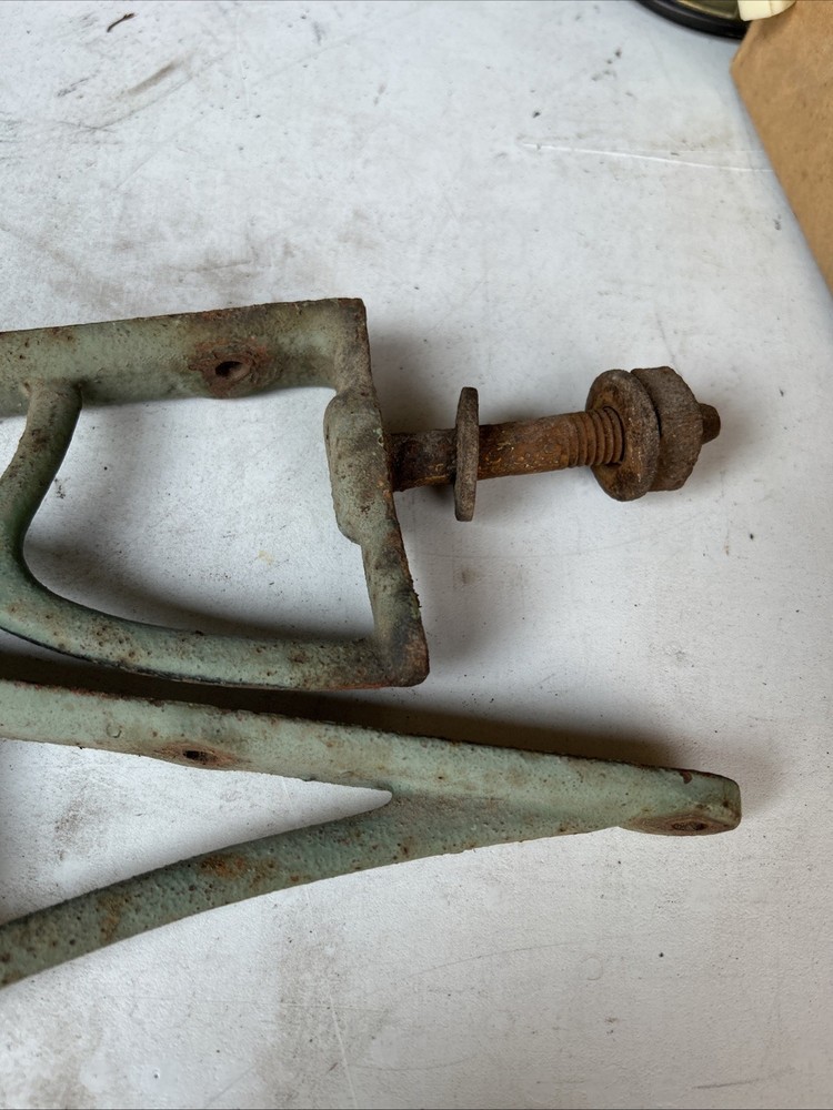 Vintage Case Iron Shelf Bracket Pair Unbranded 3 Sets