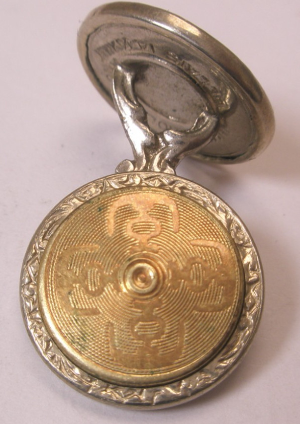 Embossed White Gold Front SINGLE Vintage Cuff Link replacement lost/broken aa154
