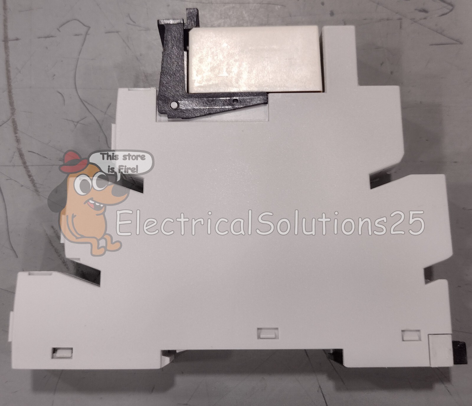 New 1 PC. Allen-Bradley 700-HLT12Z24 compact relay - Free Shipping