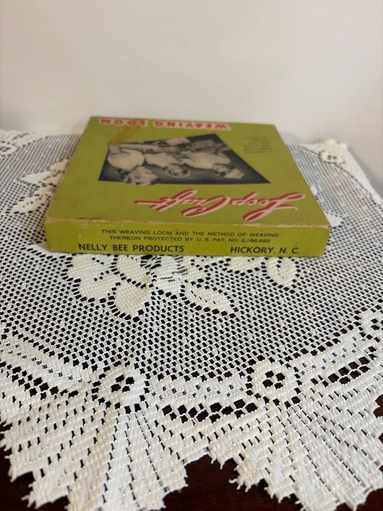 Vintage Loop Craft Weaving Loom Art 101 with Original Box