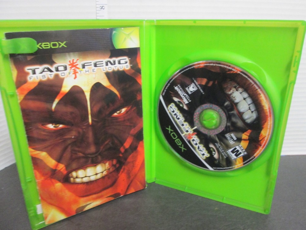 Microsoft Kinect Sensor Bar w/book & 6 Games