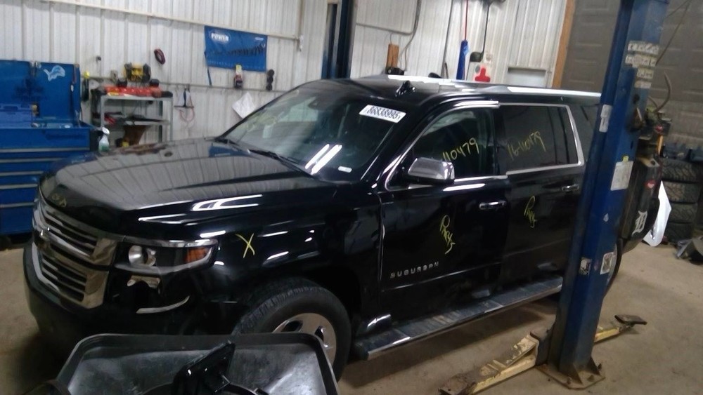 Camera/Projector Camera Front Interior Mirror Mounted Fits 16 ESCALADE 10316490