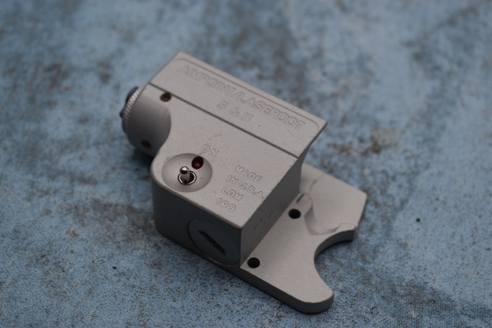 Aimpoint smith wesson laserdot laser missing bulb and battery housing only
