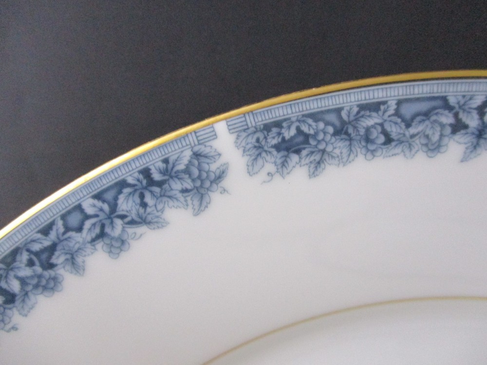 NORITAKE EDGEROW DINNER PLATE -10 1/2" -0305B