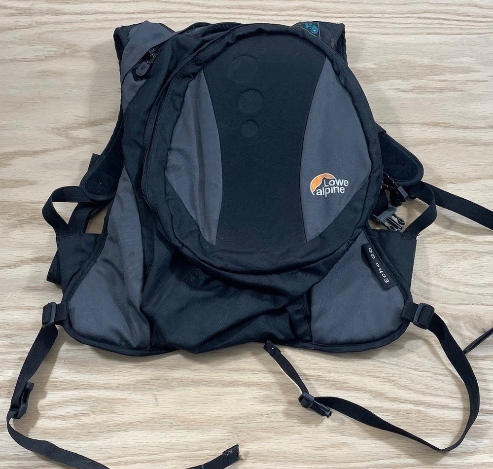 Lowe Alpine Echo 20 Daypack Backpack Black Waist Belt