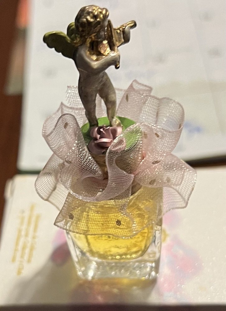 Myrna Pons Cherubin With Violin Mini